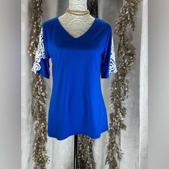 Amazon Blue Lace Sleeve V-Neck Top – Medium, Elegant & Feminine - Picture 1 of 10